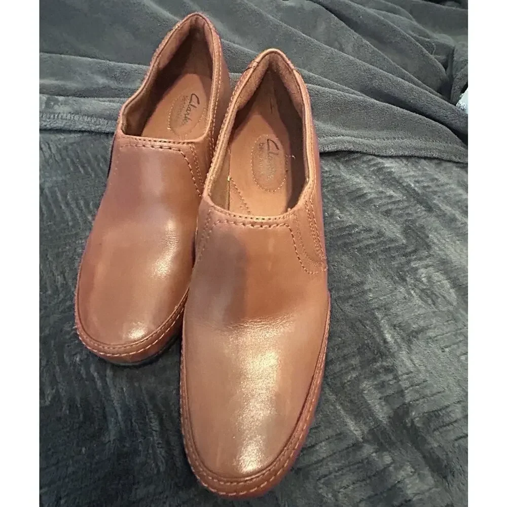 Clarks bendables brown